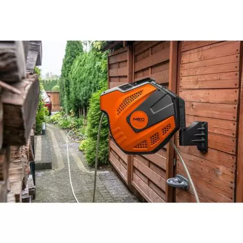 Wąż z automatycznym zwijaczem 1/2