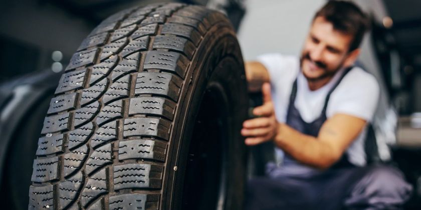Kiedy zmienić opony na letnie? Jak zrobić to samodzielnie?