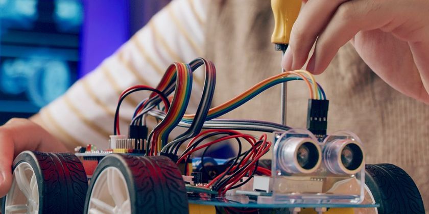 Wyjątkowe prezenty dla miłośników komputerów