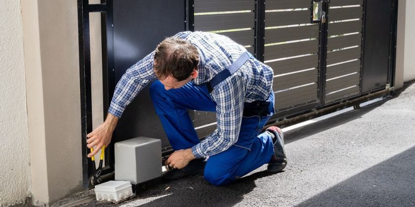 Zrób to sam - montaż przesuwnej bramy wjazdowej na posesję