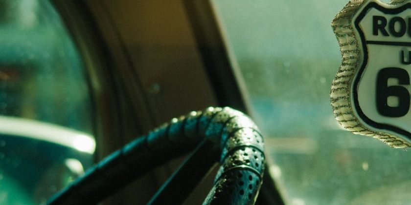 Polerowanie szyb samochodowych - czy da się zrobić to ręcznie?