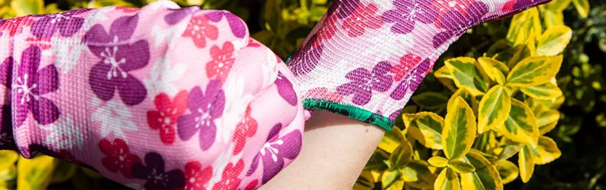 Jak wybrać idealne rękawice ogrodnicze: praktyczny przewodnik