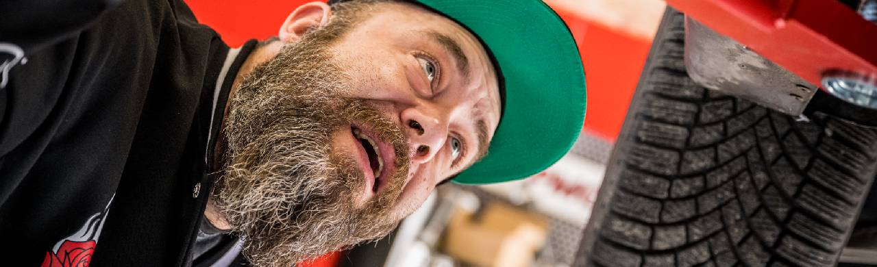 Poradnik Micha: Opony wielosezonowe, zimowe i letnie – na tym trzeba się znać