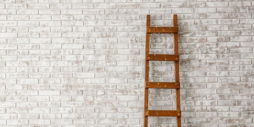 Jak zrobić drewnianą drabinę rozkładaną?