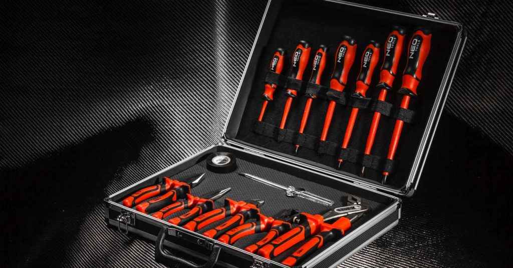 "ELEKTRYKA PRĄD NIE TYKA" - ZESTAW SZYTY NA MIARĘ